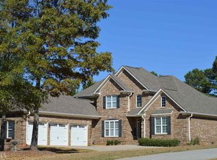 100 Turnberry Cir, Carrollton, GA