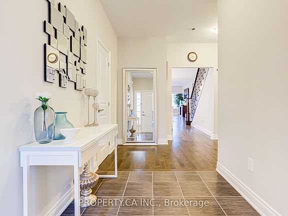 3rd image of 17 Jones St