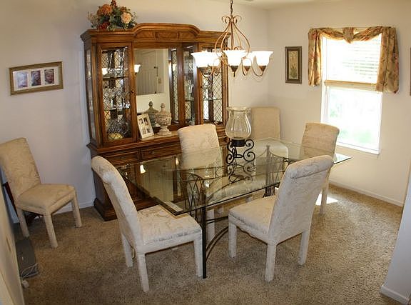 4th image of 3226 Carica Dr