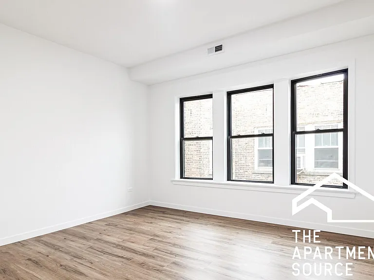 1426 W Jonquil Ter — Photo 17