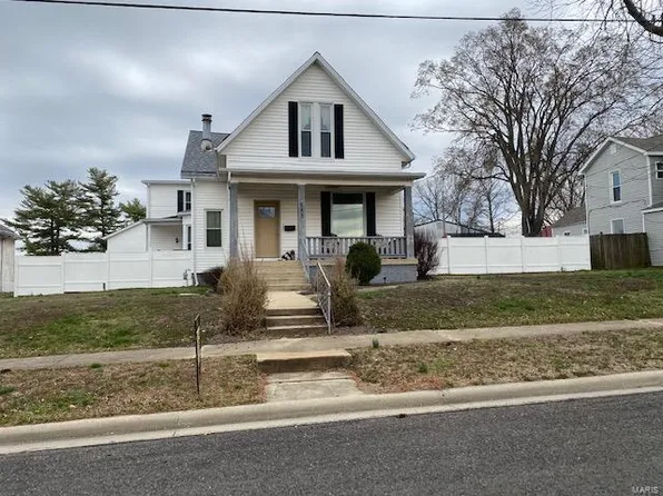 583 W Lebanon St, Nashville, IL 62263