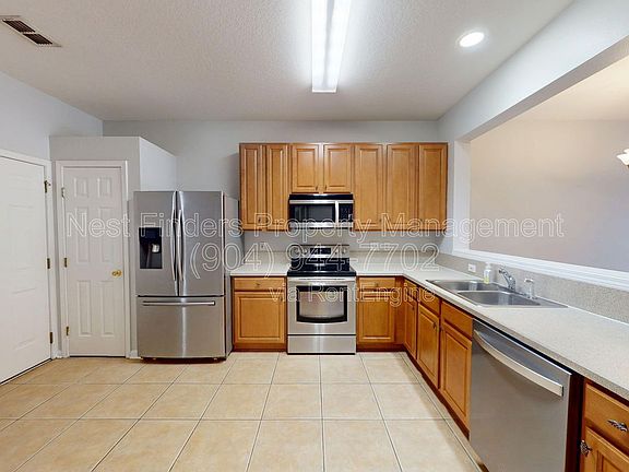 3rd image of 7518 Scarlet Ibis Ln
