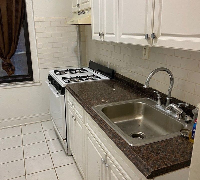 1st image of 25 Tennis Ct APT 3J