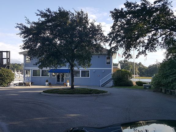 2nd image of 6334 Oleander Dr Creekside Yacht Clb #A1