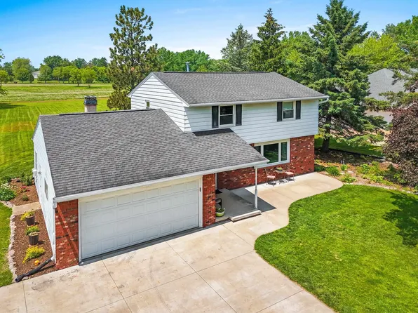 3630 Lost Ln, De Pere, WI 54115