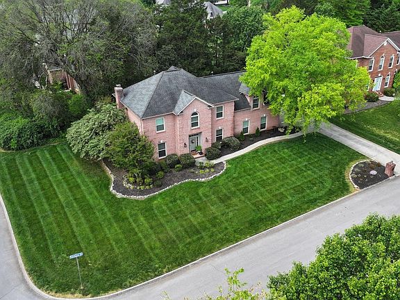 3rd image of 204 Treyburn Dr
