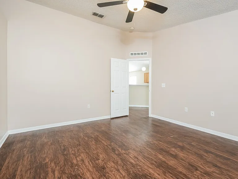 1839 Corner Meadow Cir — Photo 11