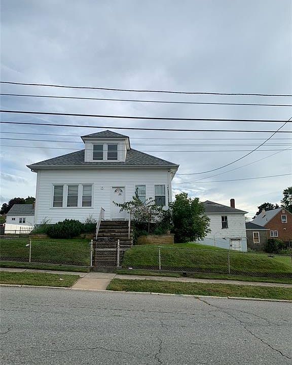 1st image of 241 Farmington Ave