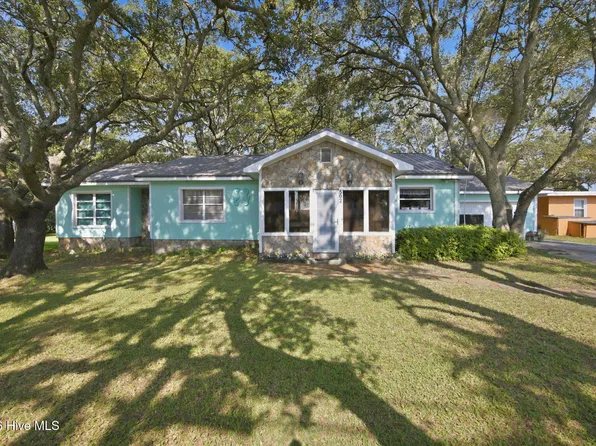502 Fourth Street S, Carolina Beach, NC 28428