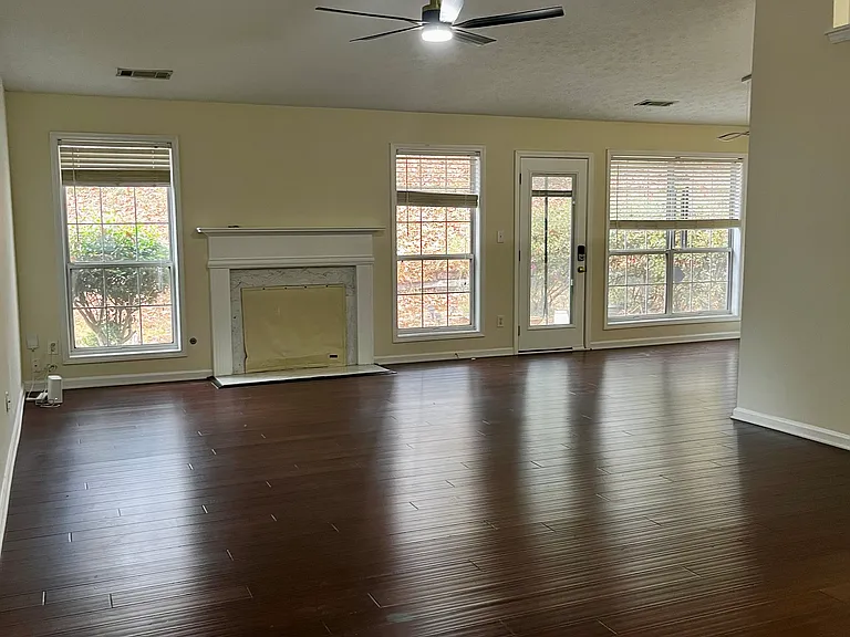 2925 Dogwood Creek Pkwy — Photo 13