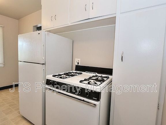 5th image of 4439 V St APT 5