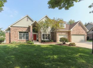 10292 Woods Edge Dr, Fishers, IN 46037