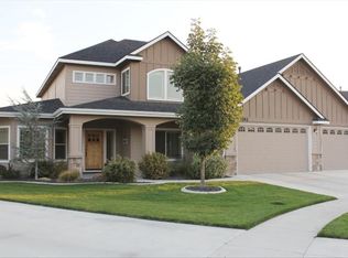 1192 N Meadowstream Pl, Star, ID 83669