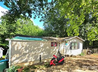413 S Pinchback Ave, Bessemer City, NC 28016