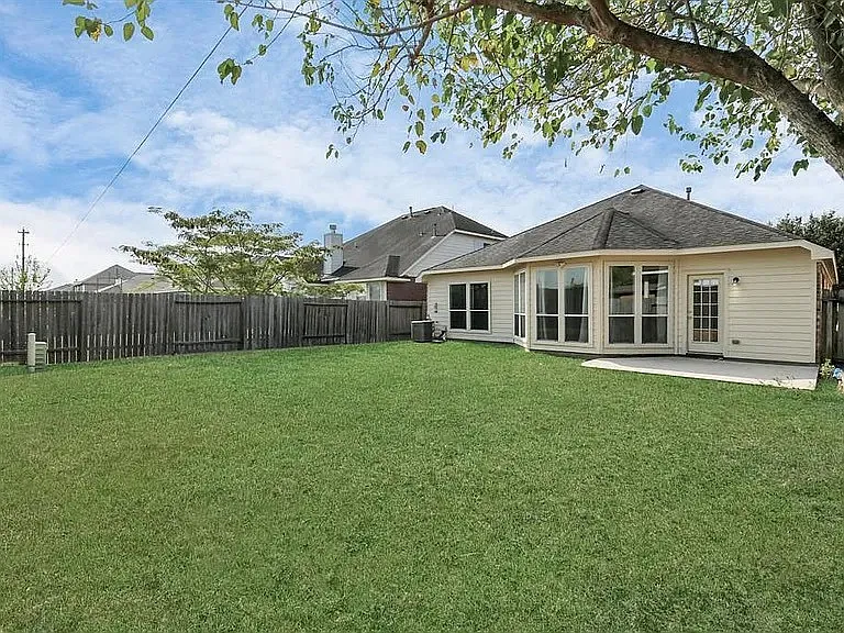 6411 Atlasridge Dr — Photo 15