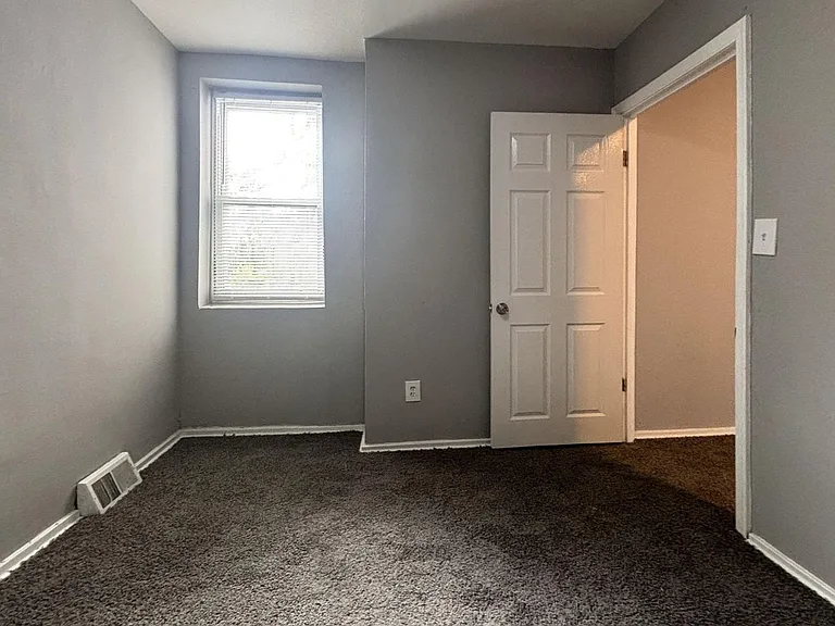 22 N Conestoga St — Photo 14