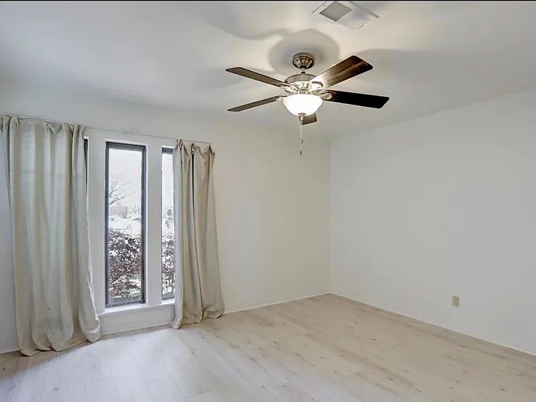 3708 Bellaire Blvd — Photo 11