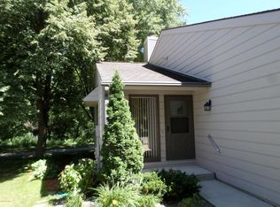 752 Neville Ct SE, Rochester, MN 55904