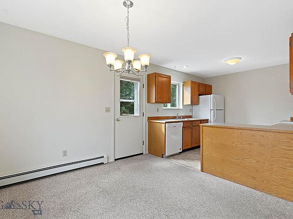 2nd image of 111 S Yellowstone Ave APT 1