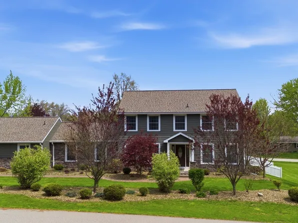 117 S Skytop Rd, Edinboro, PA 16412