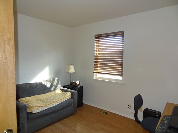 4th image of 2406 Mallow Ct Unit V1