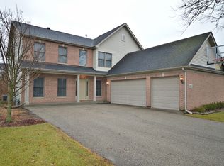 2201 Prairie Rd, Buffalo Grove, IL 60089