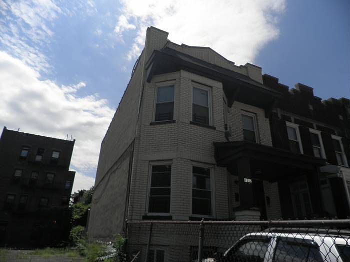 2nd image of 8852 162nd St