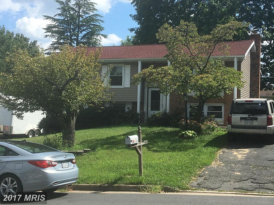1st image of 1306 E Holly Ave