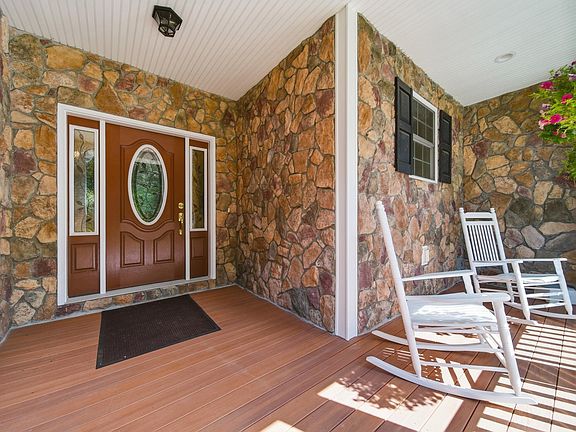 4th image of 145 Clement Road