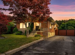 607 Newman Cres, Whitby, ON L1N 1M7