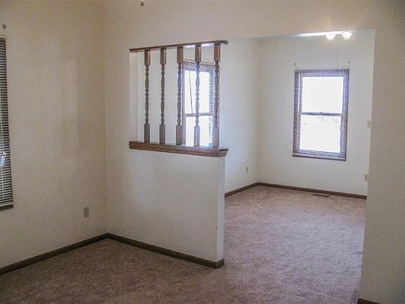 4th image of 500 Sheridan Ave