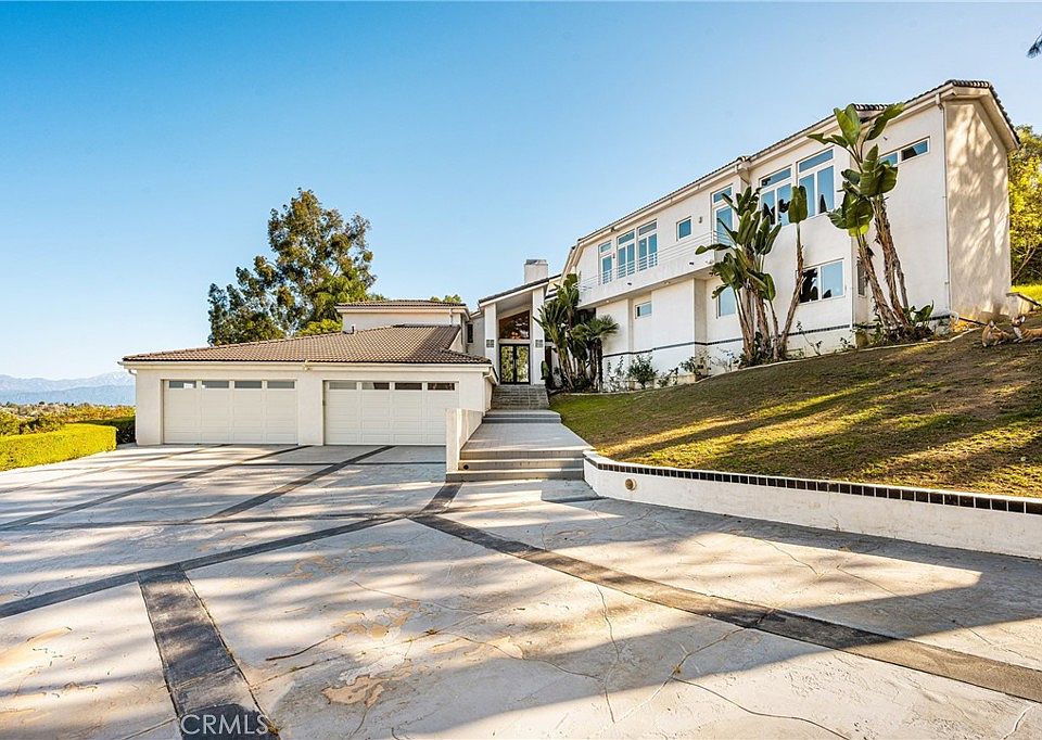 1st image of 2820 Shadow Canyon Rd