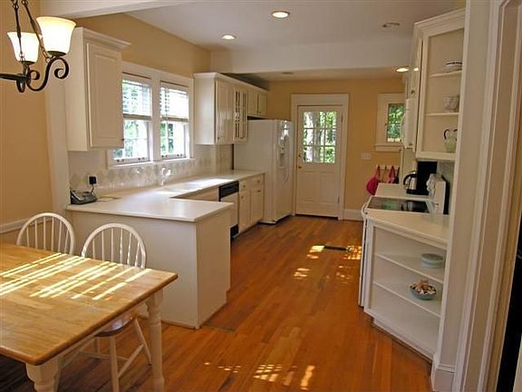 Huge Updated Sunny Kitchen with a Spacious Breakfast Area and Tons of Counter 