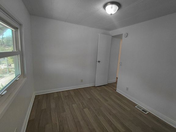 5th image of 365 Cochise Rd