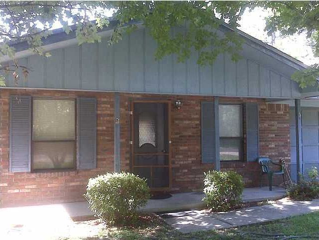 1st image of 606 E 26th St