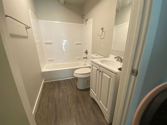 3rd image of 2708 42nd St