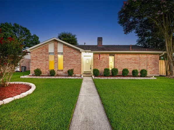 9902 Sageaspen Ln, Houston, TX 77089
