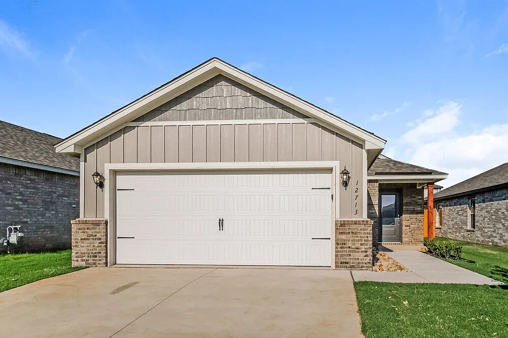 3 bed, 2.0 bath, 1286 sqft, $1,625 — Photo 1
