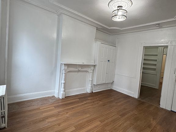 3rd image of 88 Jordan Ave