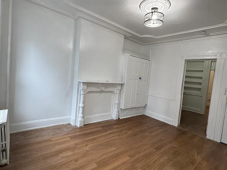 88 Jordan Ave — Photo 3