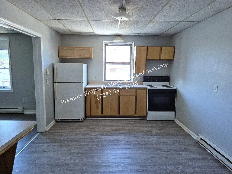 542 Midland Ave #B — Photo 12