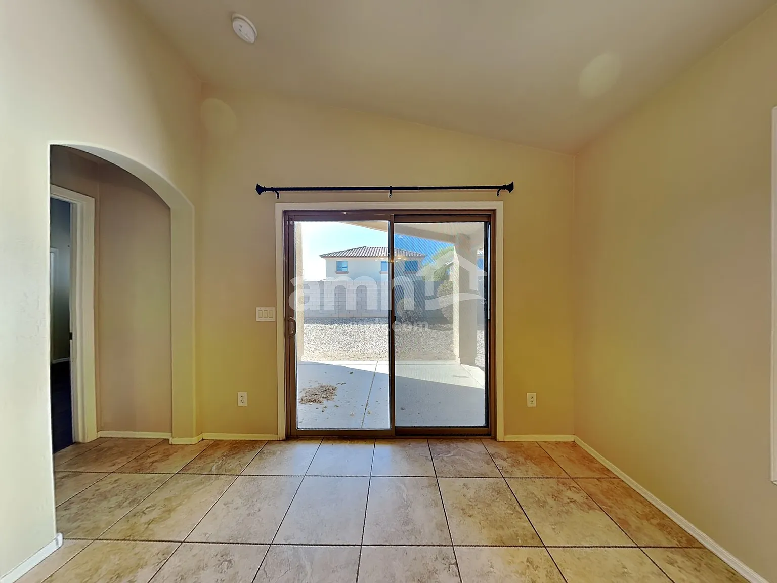 3 bed, 2.0 bath, 1645 sqft, $1,995 — Photo 4