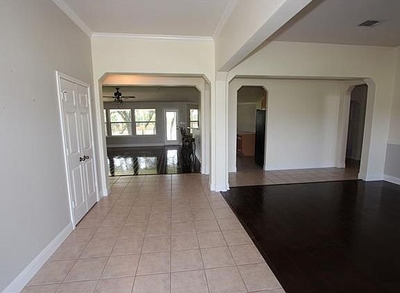 3rd image of 229 Bronco Blvd