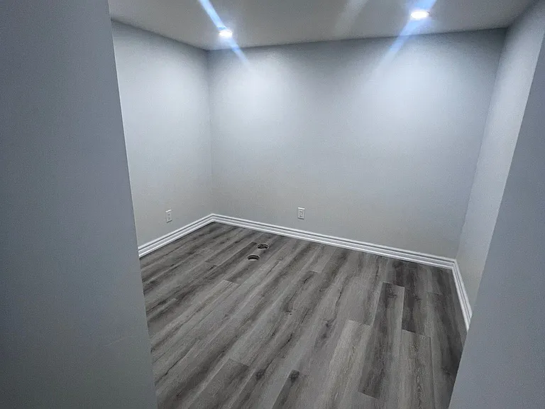 999 Black Cherry Dr #LOWER — Photo 3