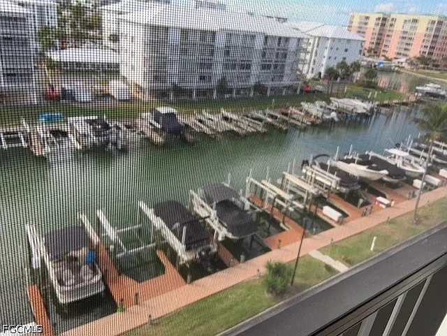 3 bed, 2.0 bath, 1197 sqft, $5,500 — Photo 4
