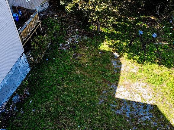 4th image of Garden St #9