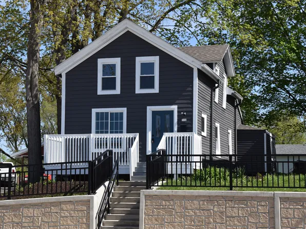304 W Main St, Burlington, WI 53185