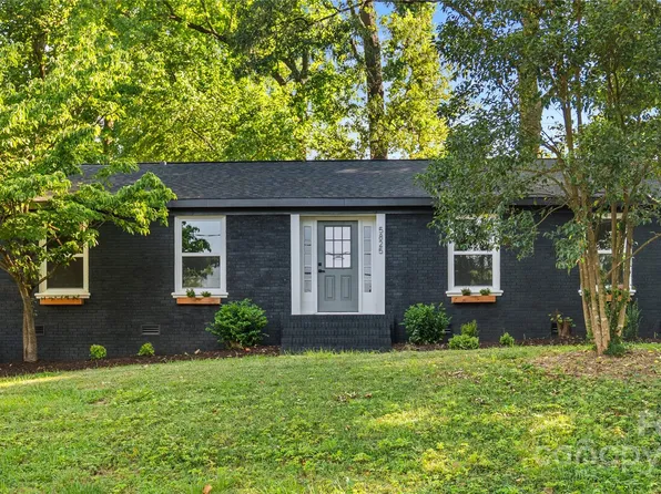 5825 Ruth Dr, Charlotte, NC 28215