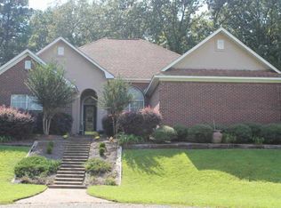 428 Devonport Cir, Raymond, MS 39154