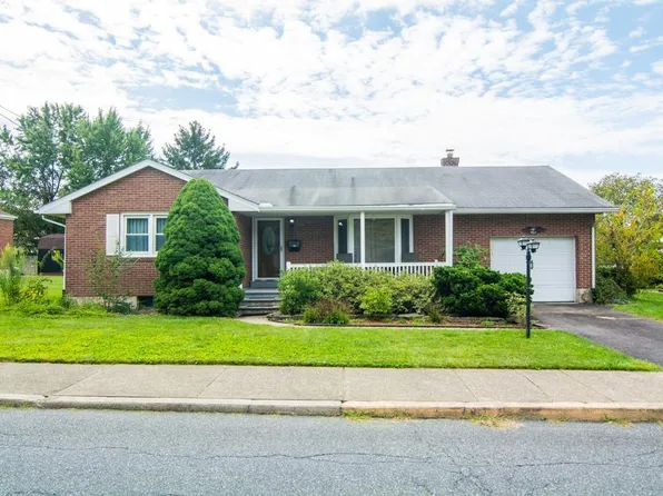 110 W 27th St, Northampton, PA 18067